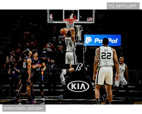 瓦塞尔状态低迷表现不佳5投仅1中贡献5分3板3助正负值惨淡9