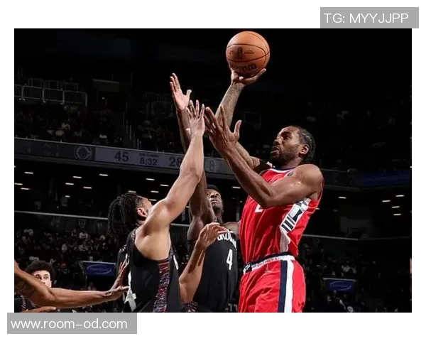 普理查德状态火热近三场场均25分6篮板5助攻命中率接近200俱乐部 普理查德状态火热近三场场均25分6篮板5助攻命中率接近200俱乐部